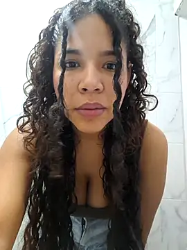 AshlyViper online show from February 15, 2026, 10:52 pm