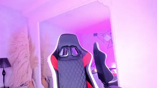 KarelyMitchel online show from April 11, 2026, 1:15 pm