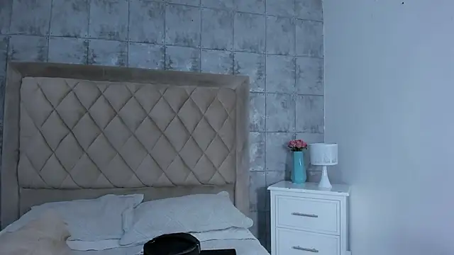 CleoFoxx  online show from March 14, 2026, 1:17 pm