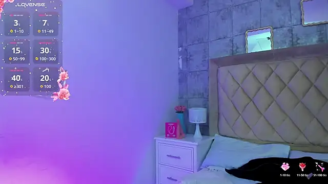 CleoFoxx  online show from March 23, 2026, 12:49 pm