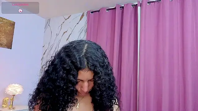 Snapshot of Zoe-yanin chatting on February 10, 2026, 7:02 pm Zoe-yanin online show from February 10, 2026, 7:02 pm