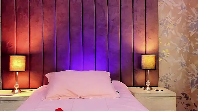 sophiegriffin online show from April 3, 2026, 1:39 pm