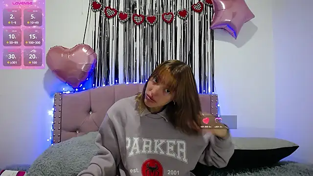 Snapshot of emily_cooper_pym chatting on February 19, 2026, 12:24 pm emily cooper pym online show from February 19, 2026, 12:24 pm