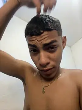 Snapshot of dominick_fran chatting on February 8, 2026, 11:24 pm dominick fran online show from February 8, 2026, 11:24 pm