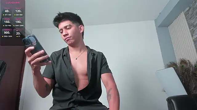 Snapshot of Thiago_Olsen chatting on February 4, 2026, 10:16 pm Thiago Olsen online show from February 4, 2026, 10:16 pm