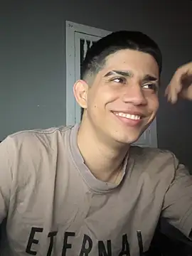 Snapshot of Thiago_Olsen chatting on February 18, 2026, 11:17 am Thiago Olsen online show from February 18, 2026, 11:17 am