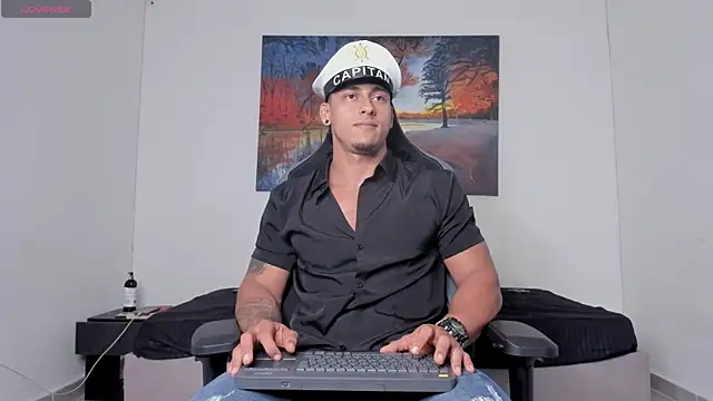 ryanwhite3 online show from April 12, 2026, 9:29 pm