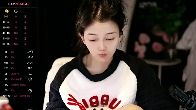 xiaomoli928 online show from March 18, 2026, 1:13 pm