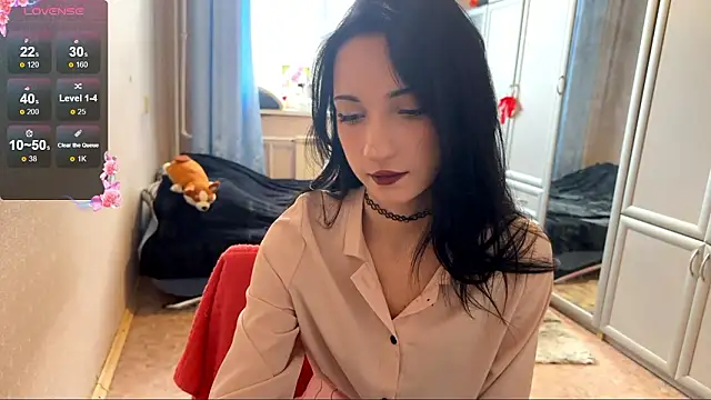 Snapshot of UrBabeLuna chatting on February 3, 2026, 6:33 am UrBabeLuna online show from February 3, 2026, 6:33 am