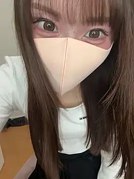 momo mm online show from May 5, 2026, 2:03 am