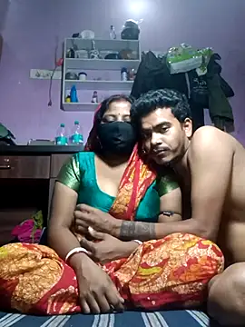 Snapshot of Fetish-Couple2 chatting on March 2, 2026, 11:17 am Fetish-Couple2 online show from March 2, 2026, 11:17 am