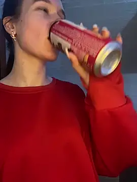 Carolina G0lden online show from April 12, 2026, 9:29 pm