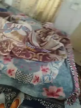 Snapshot of Curvy_Simran chatting on February 1, 2026, 8:23 am Curvy Simran online show from February 1, 2026, 8:23 am