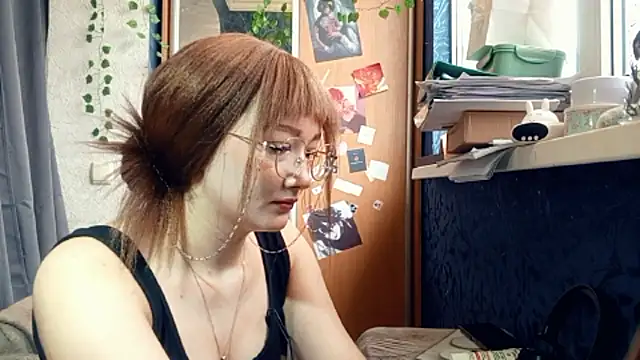 PhoebePalmer online show from March 5, 2026, 12:24 pm