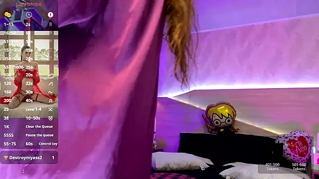 Snapshot of kylliefox_ chatting on November 18, 2025, 3:04 pm kylliefox online show from November 18, 2025, 3:04 pm