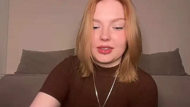 Ophelia Ritz online show from April 23, 2026, 9:38 pm