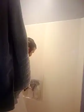 TrndSettr online show from April 14, 2026, 10:48 pm