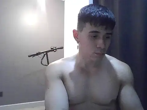 chamo6699 online show from May 4, 2026, 2:26 am