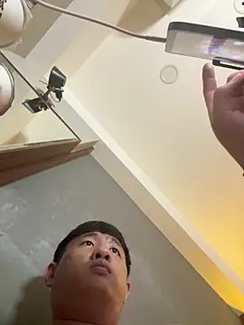 sexslave yuan online show from April 17, 2026, 8:11 pm