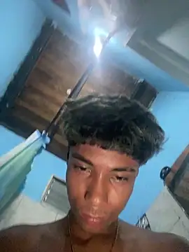 Snapshot of Adan21_cm chatting on March 1, 2026, 3:06 am Adan21 cm online show from March 1, 2026, 3:06 am