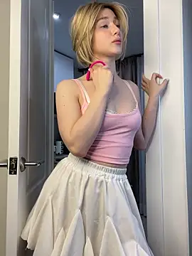 Snapshot of Nani_Funny chatting on February 1, 2026, 1:15 am Nani Funny online show from February 1, 2026, 1:15 am