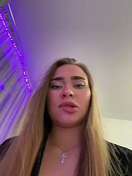 Snapshot of MonicaWestt chatting on May 31, 2026, 6:53 pm MonicaWestt online show from May 31, 2026, 6:53 pm