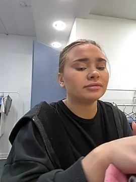 MonicaWestt online show from February 13, 2026, 7:08 am