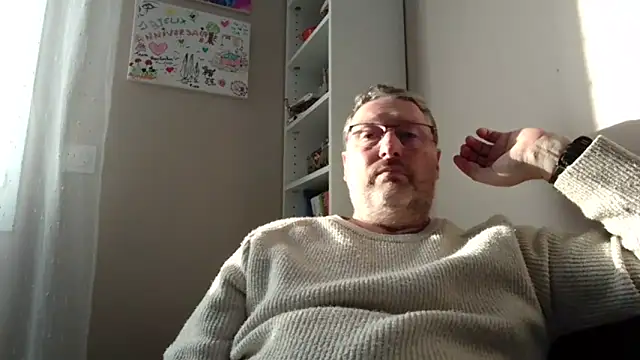 Snapshot of doudou310 chatting on March 2, 2026, 7:48 am doudou310 online show from March 2, 2026, 7:48 am