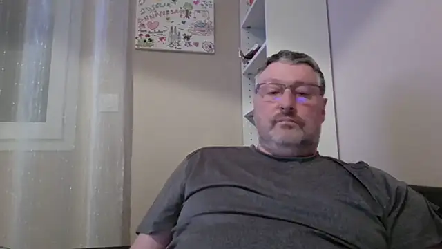 Snapshot of doudou310 chatting on March 1, 2026, 5:07 am doudou310 online show from March 1, 2026, 5:07 am