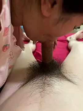 Snapshot of holl110 chatting on February 26, 2026, 3:23 pm holl110 online show from February 26, 2026, 3:23 pm