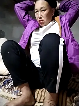 Snapshot of Tina-beo chatting on February 18, 2026, 11:50 am Tina-beo online show from February 18, 2026, 11:50 am