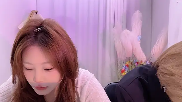 SM JIAJIA ZL online show from April 9, 2026, 3:51 pm