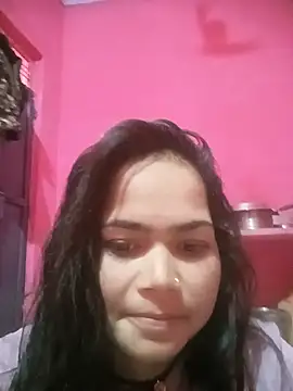 Snapshot of Sunali_Bendre chatting on July 13, 2026, 6:13 am Sunali Bendre online show from July 13, 2026, 6:13 am