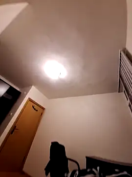 Snapshot of JuanPeter chatting on February 8, 2026, 11:35 pm JuanPeter online show from February 8, 2026, 11:35 pm