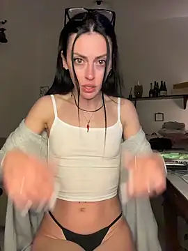 Snapshot of alibi_room chatting on April 24, 2026, 6:43 pm alibi room online show from April 24, 2026, 6:43 pm