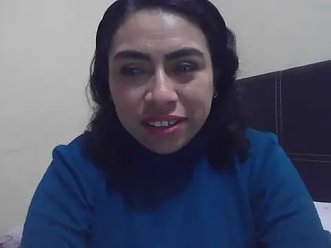 Snapshot of DalilahMx chatting on February 3, 2026, 10:15 pm DalilahMx online show from February 3, 2026, 10:15 pm