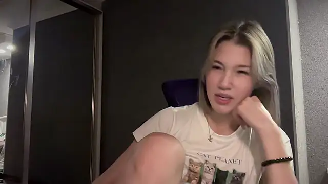 lilXdomiii online show from February 17, 2026, 12:46 pm