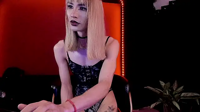 Snapshot of PervertedMissCloe chatting on February 23, 2026, 4:47 am PervertedMissCloe online show from February 23, 2026, 4:47 am