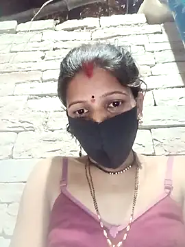 Snapshot of Divya-11431 chatting on February 10, 2026, 4:06 pm Divya-11431 online show from February 10, 2026, 4:06 pm