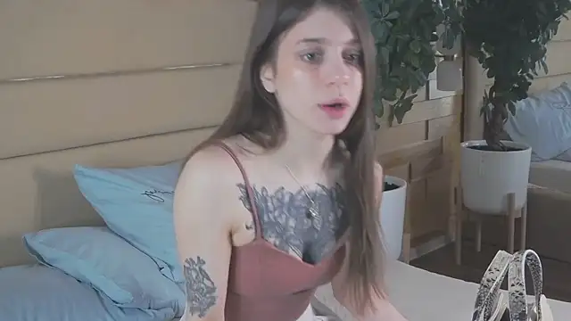 EileenElfie online show from March 27, 2026, 3:37 am