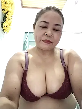 Snapshot of Baby-bigtits2026 chatting on April 26, 2026, 10:34 am Baby-bigtits2026 online show from April 26, 2026, 10:34 am