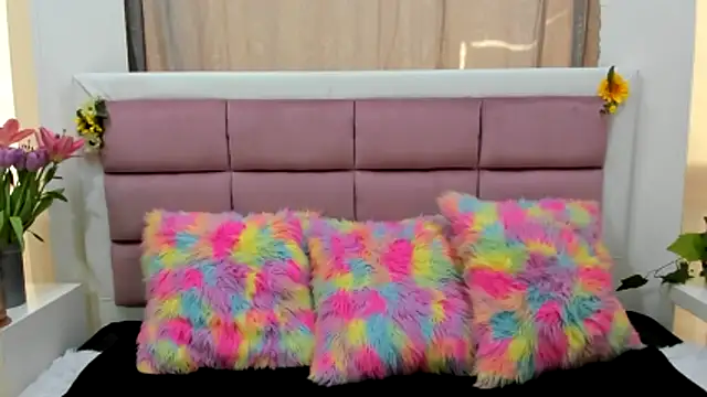 Snapshot of Keiry_Paloma chatting on February 9, 2026, 1:53 pm Keiry Paloma online show from February 9, 2026, 1:53 pm