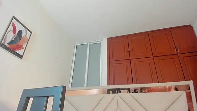 AmberQueen1 online show from March 4, 2026, 12:13 pm