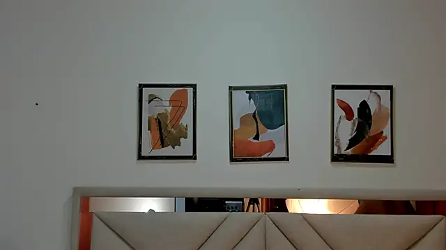 Snapshot of AmberQueen1 chatting on February 10, 2026, 12:04 pm AmberQueen1 online show from February 10, 2026, 12:04 pm