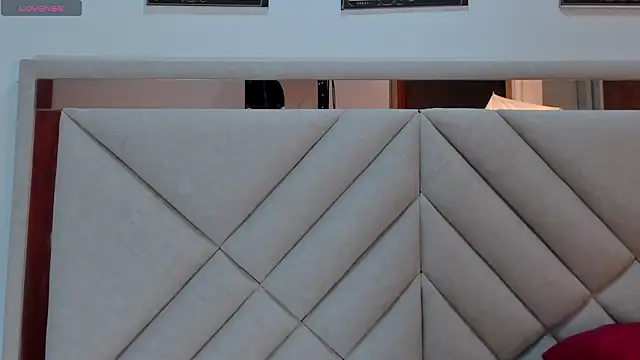 Snapshot of AmberQueen1 chatting on February 2, 2026, 12:15 pm AmberQueen1 online show from February 2, 2026, 12:15 pm