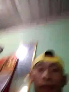 Erielvin1999 online show from May 15, 2026, 7:01 pm