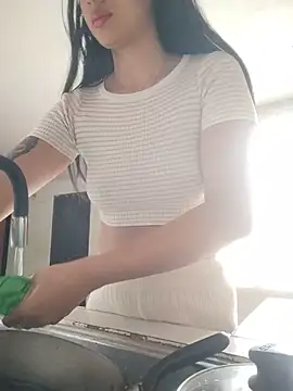 Snapshot of cynliu chatting on June 16, 2026, 4:18 pm cynliu online show from June 16, 2026, 4:18 pm