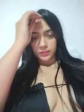 Snapshot of cynliu chatting on June 17, 2026, 6:57 am cynliu online show from June 17, 2026, 6:57 am