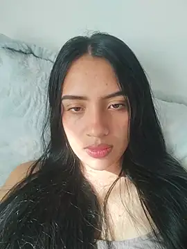 Snapshot of cynliu chatting on July 18, 2026, 8:28 pm cynliu online show from July 18, 2026, 8:28 pm