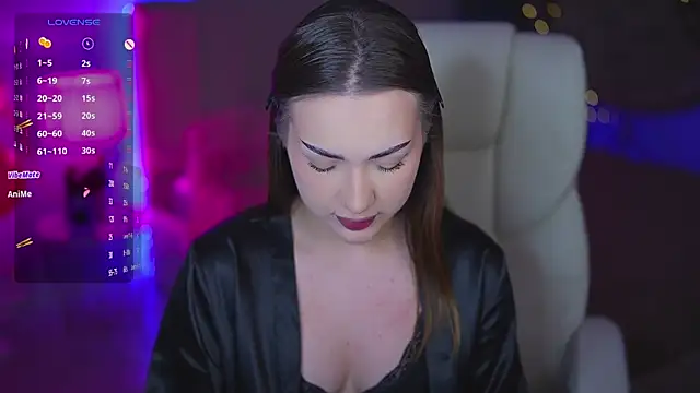 Snapshot of OliviaMoore_ chatting on February 5, 2026, 6:53 am OliviaMoore online show from February 5, 2026, 6:53 am